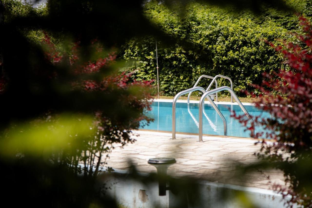 Zeusplace Poolvilla Natura Paralia กาเตรินี ภายนอก รูปภาพ