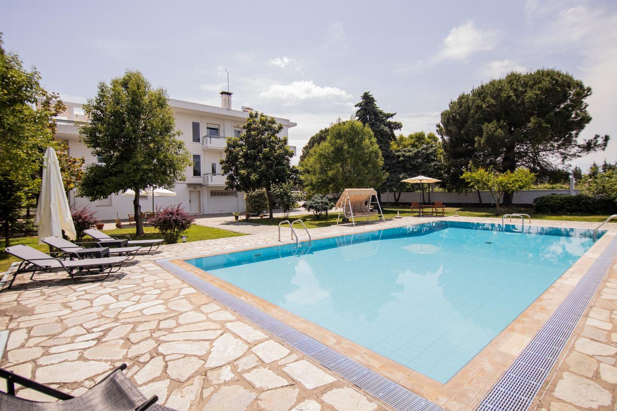 Zeusplace Poolvilla Natura Paralia กาเตรินี ภายนอก รูปภาพ